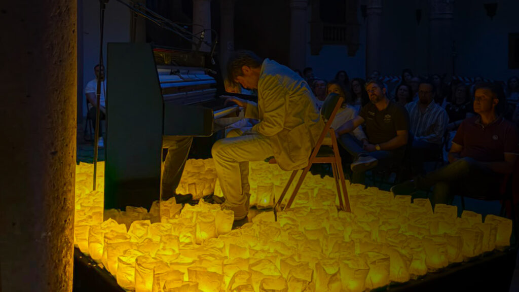 Actuación de piano en el Castillo de la Calahorra